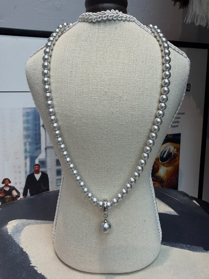 Pearl necklace