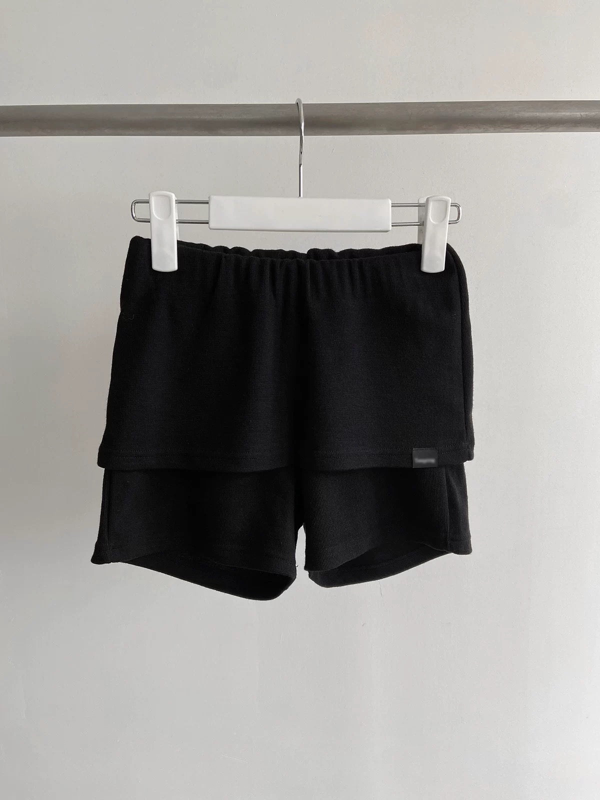 With skirt inner shorts