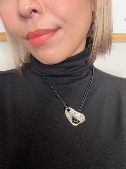 Silver bean shape necklace