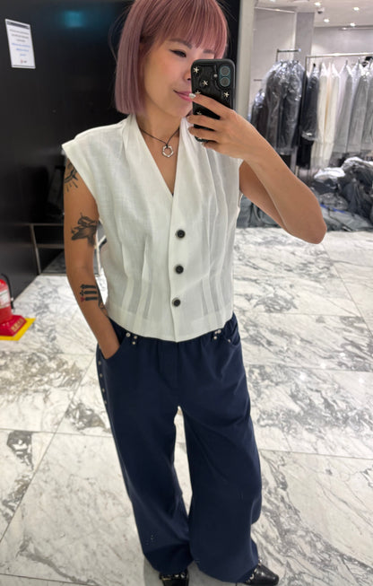 V neck front pleated sleeveless top #00812