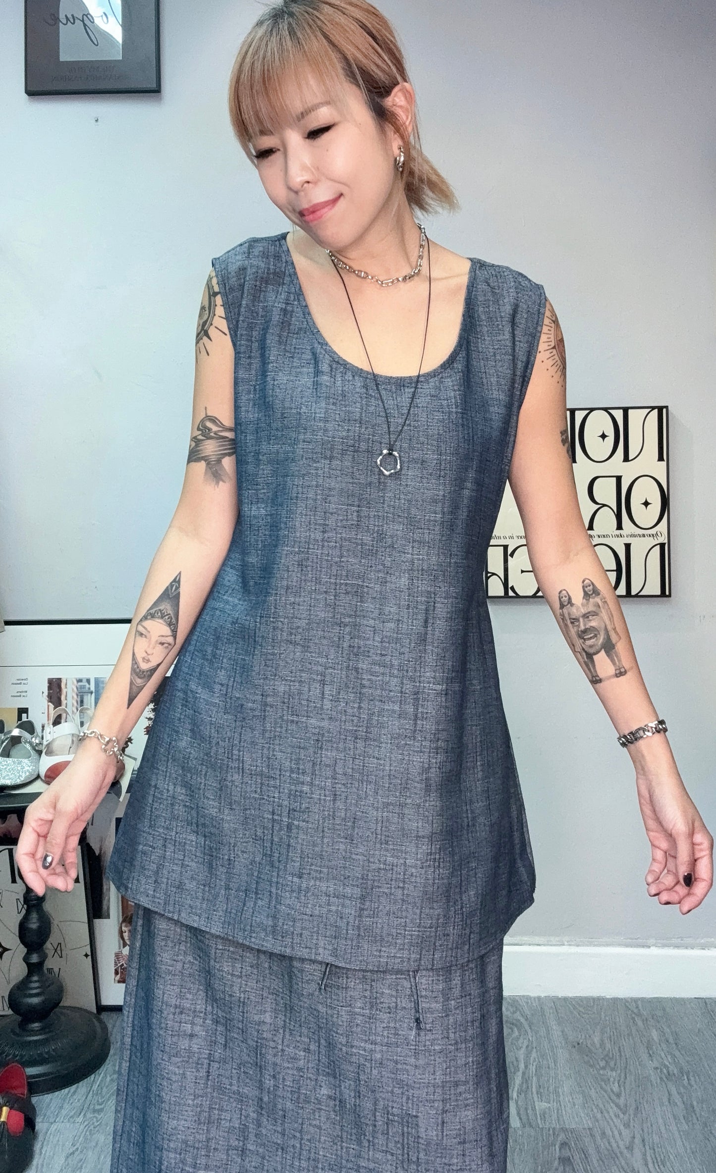 Back cut out linen tank top #00752