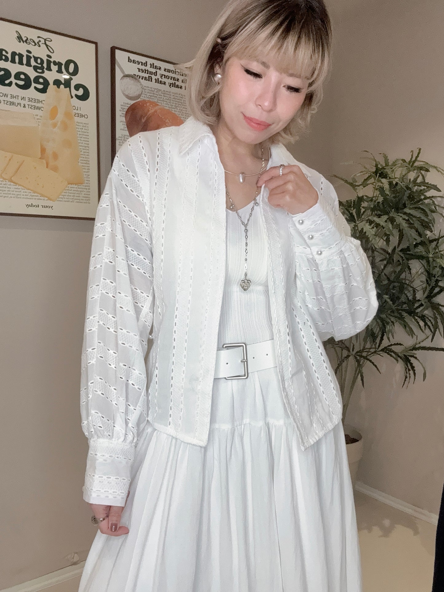 (🏷️-30%）Embroidery cutting shirt #00370