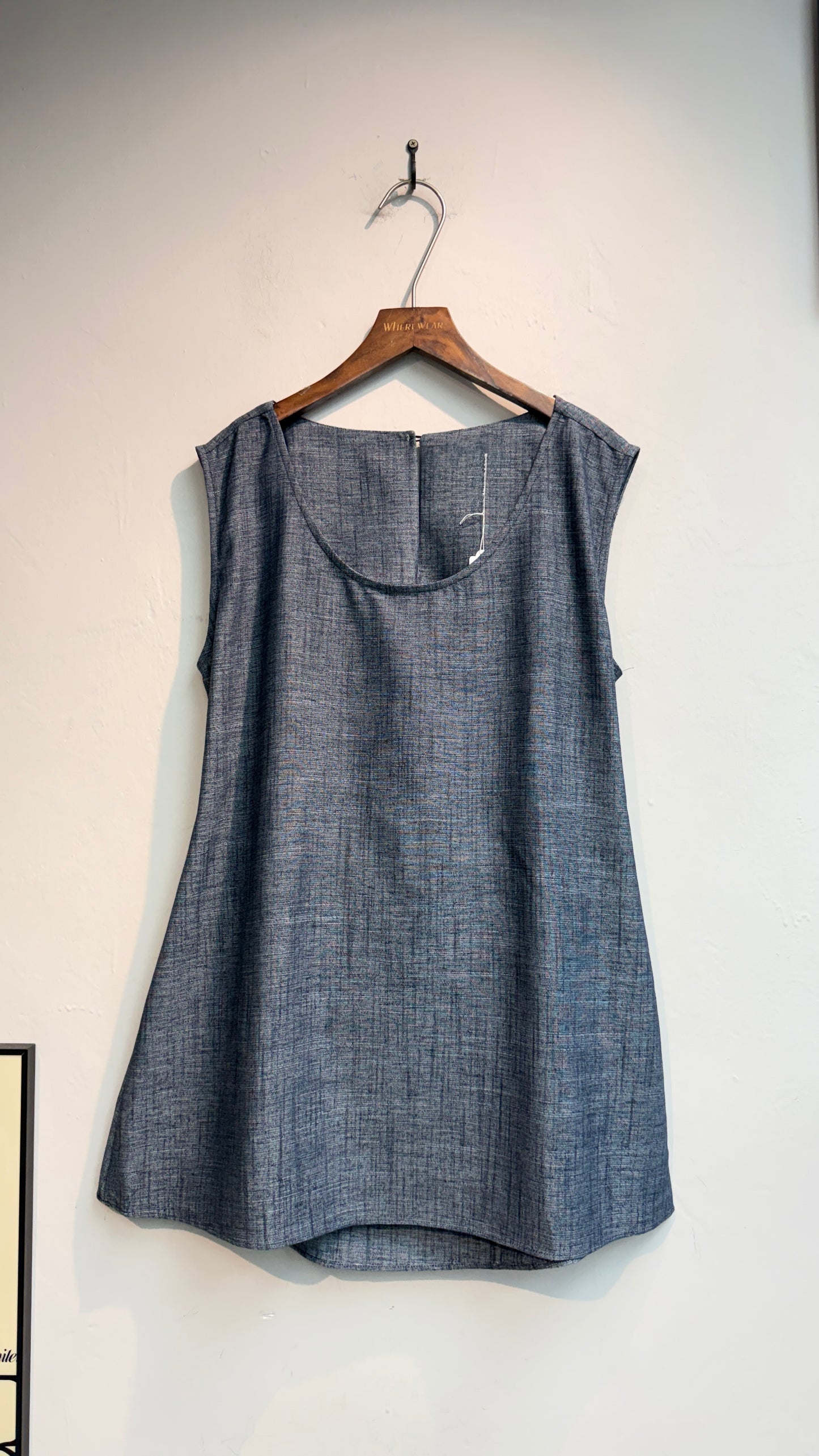 Back cut out tank top #00751