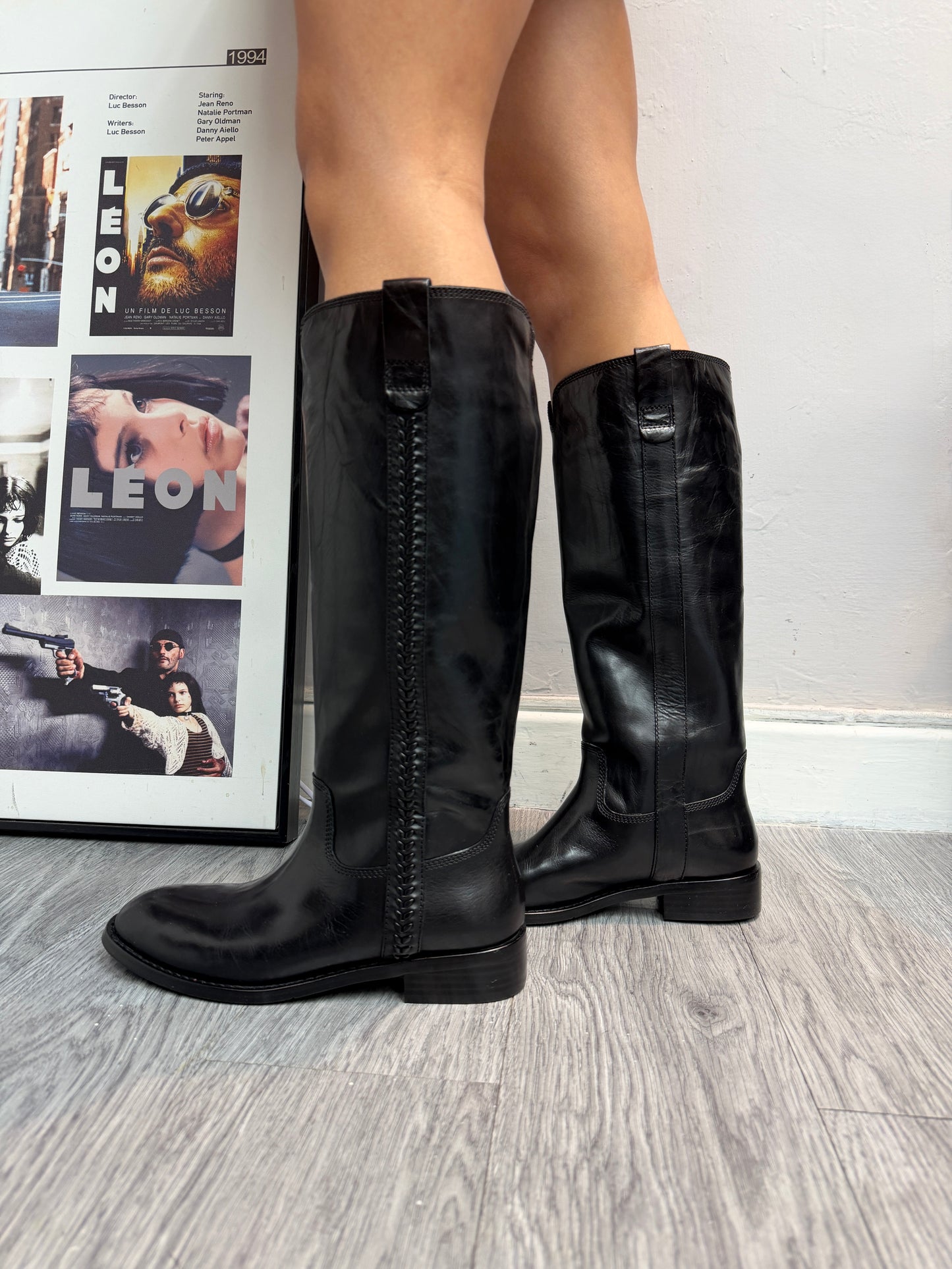 Side v shape Italy Lambskin boot