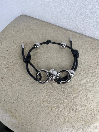 Circle buckle hand rope