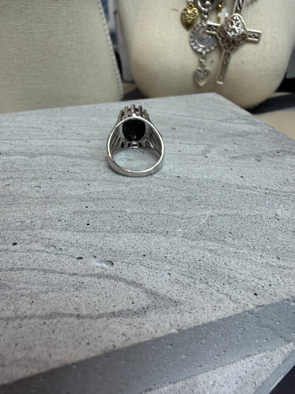 Black oval shape ring