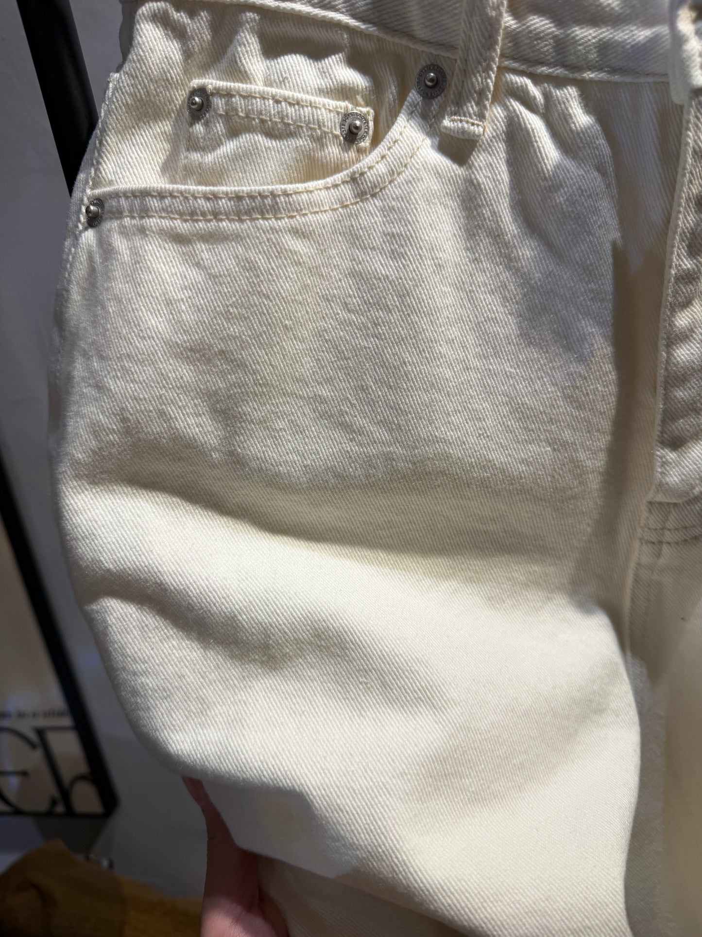 (-50% off)back logo white jeans