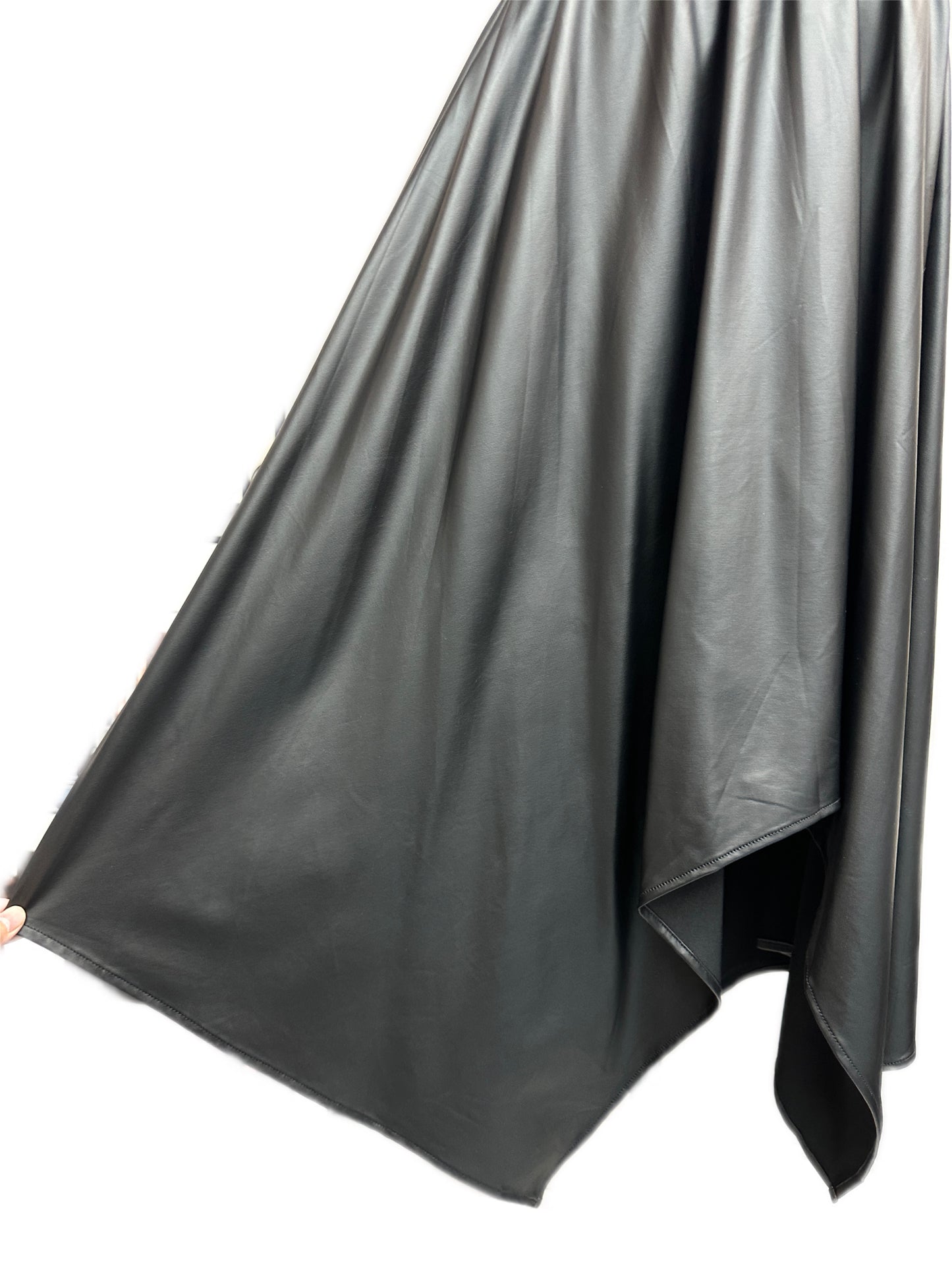 Silky fabric skirt