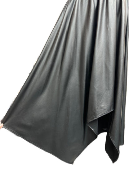 Silky fabric skirt