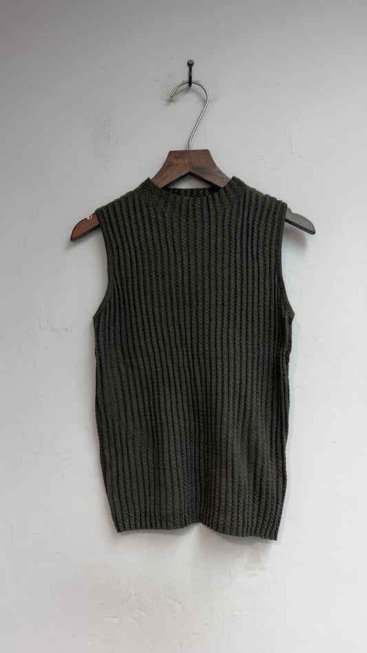 (-30%)embossed tank