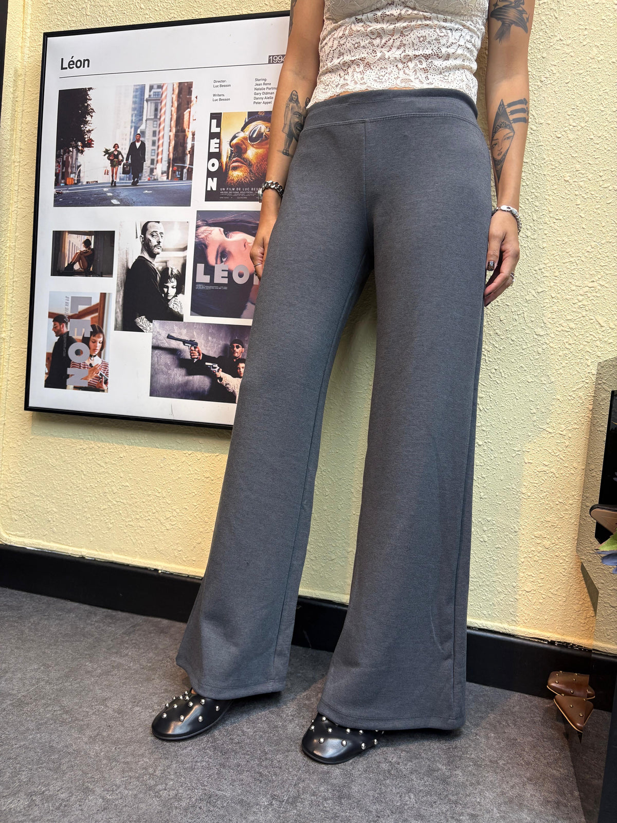 With skirt pants #00973