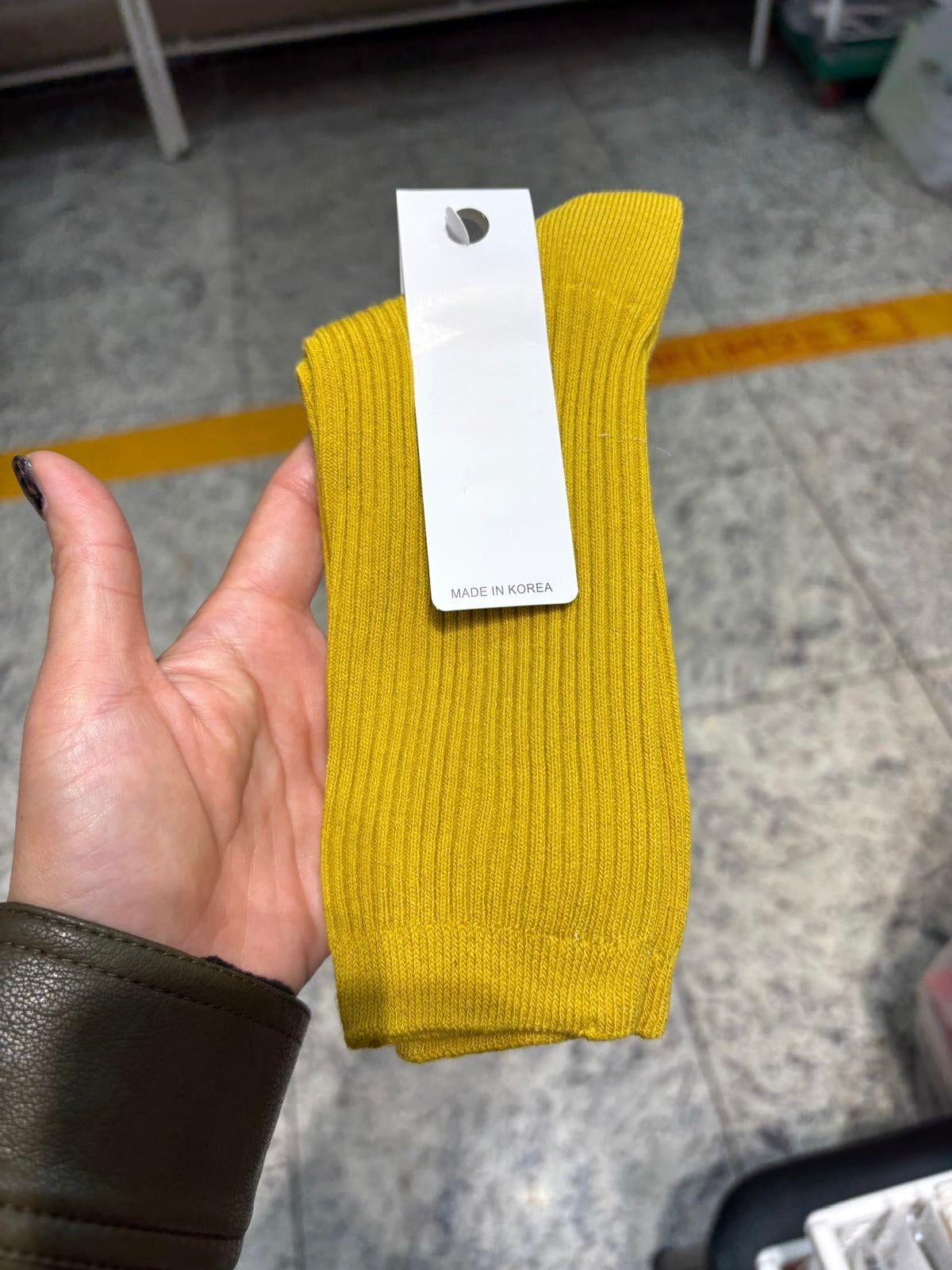 Ribbed cotton crew socks
