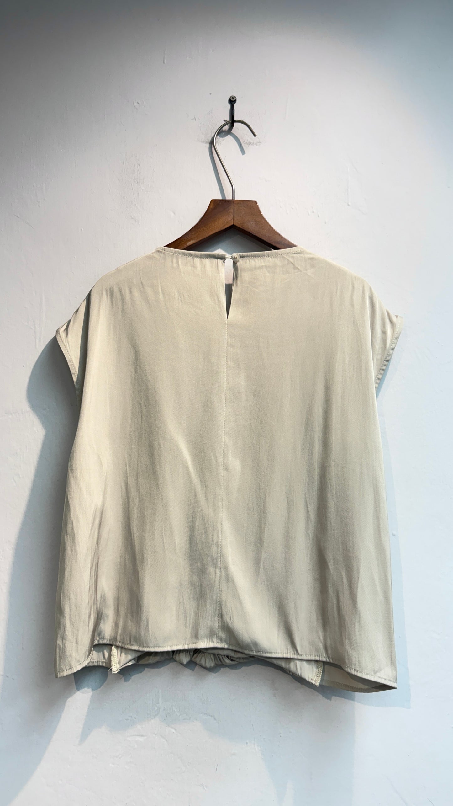 Puff hem silky cap sleeves top #00750