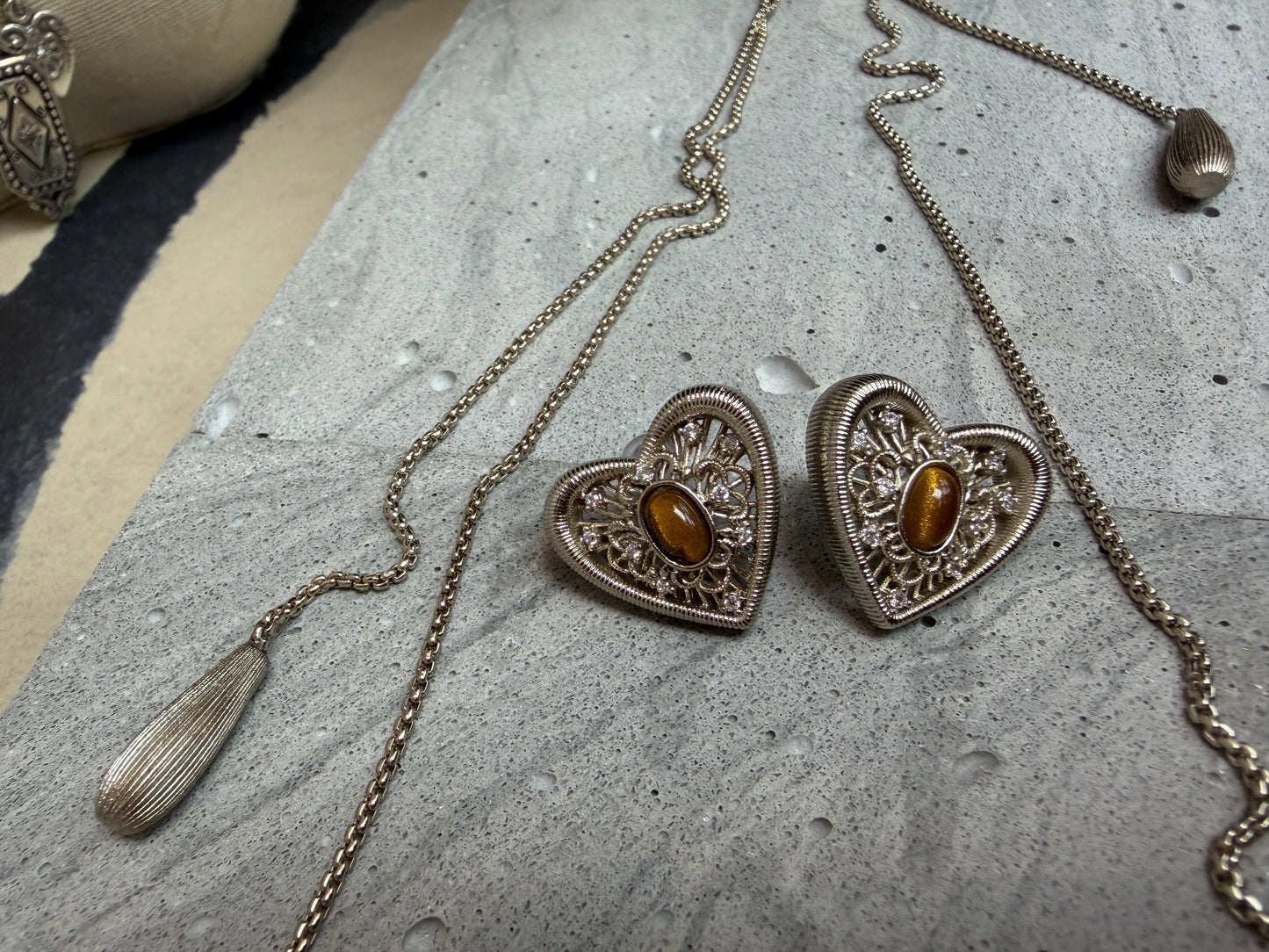 Heart shape embroidery earrings