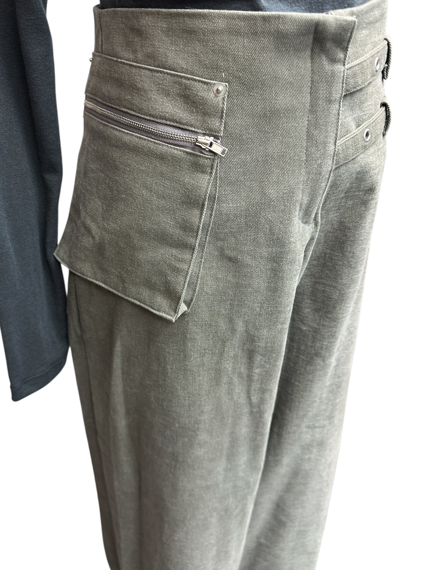 Side zip pocket pants