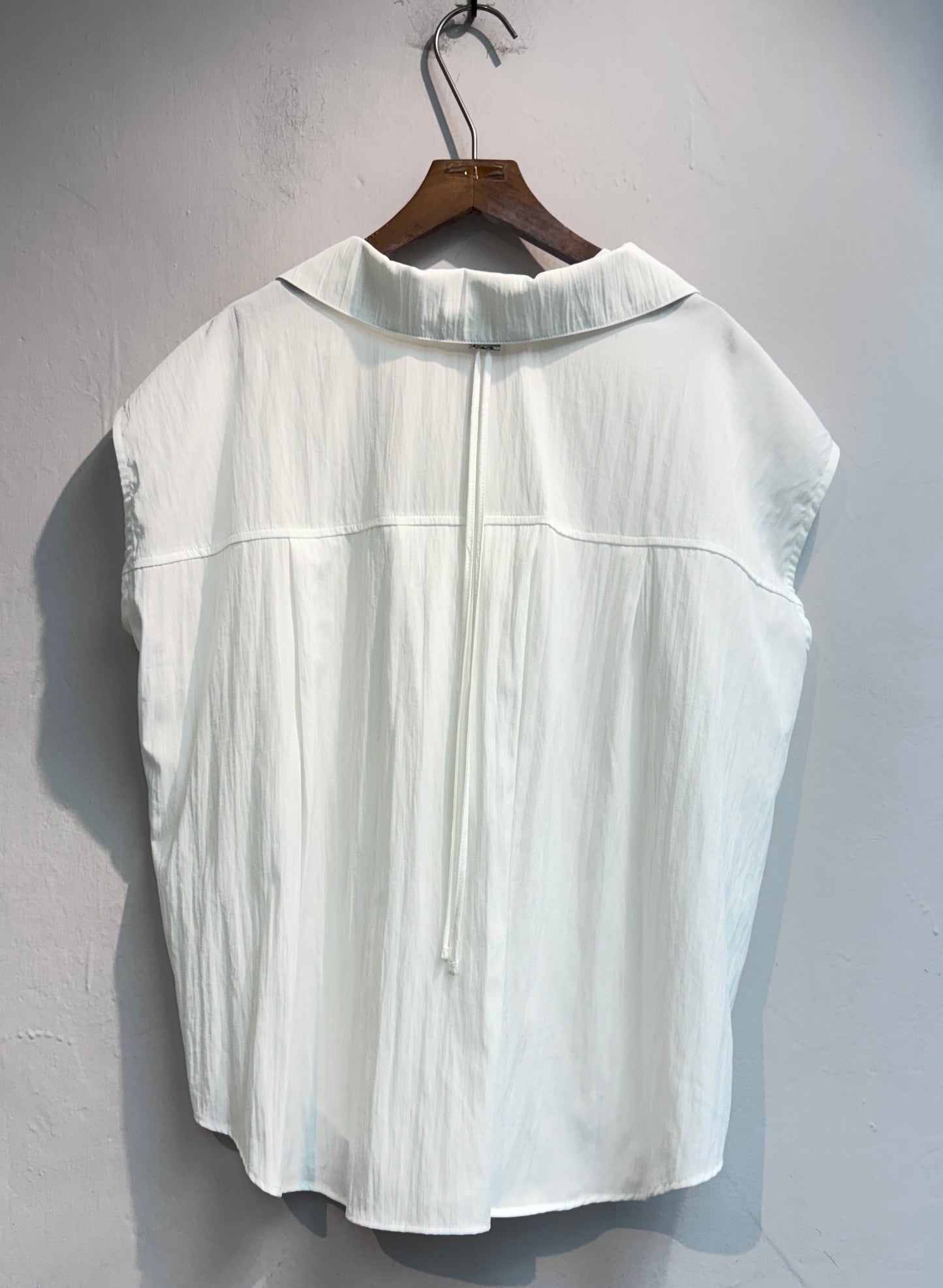 👍🏼Back rope front ruffle  shirt #00740
