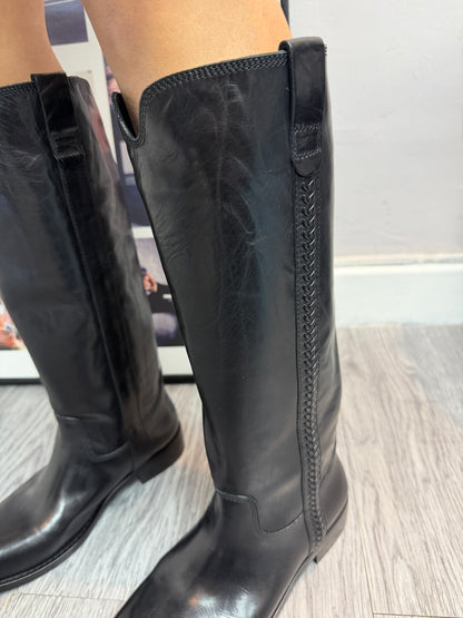 Side v shape Italy Lambskin boot