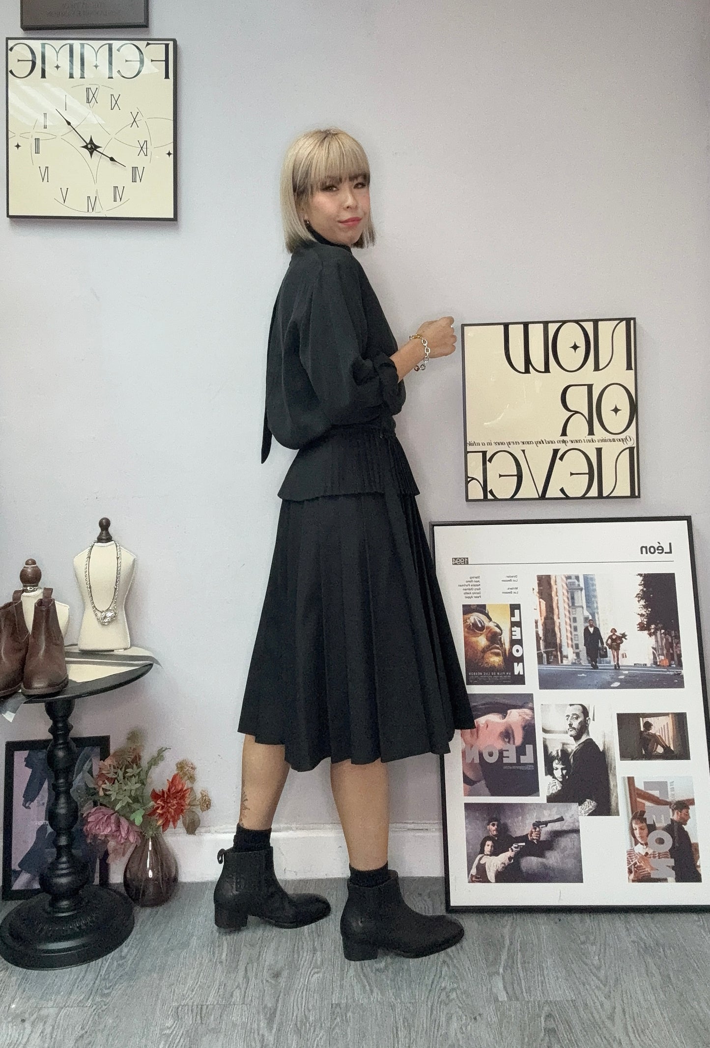 Stand tie collar blouse