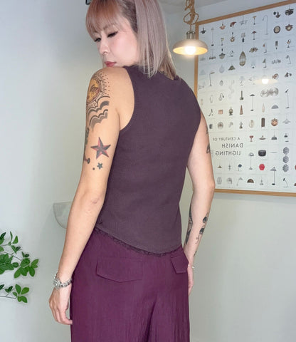 Waffle pattern embroidery hem tank #00700