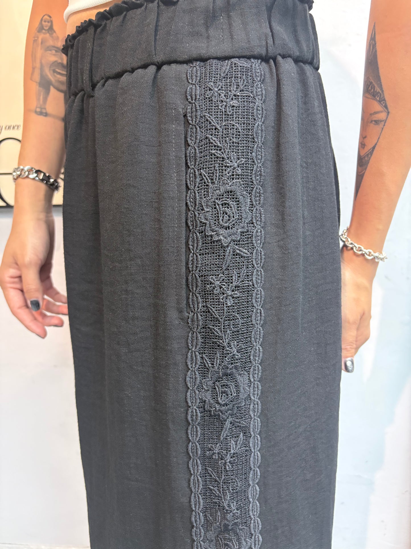 Side embroidery pants #00766