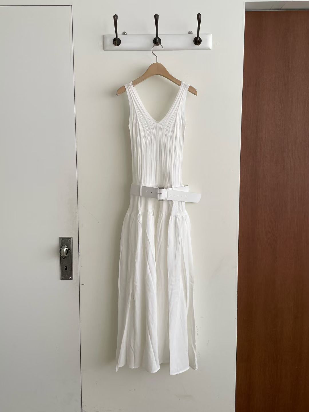 with belt knitted dress