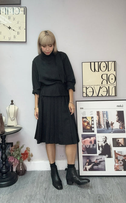 Stand tie collar blouse