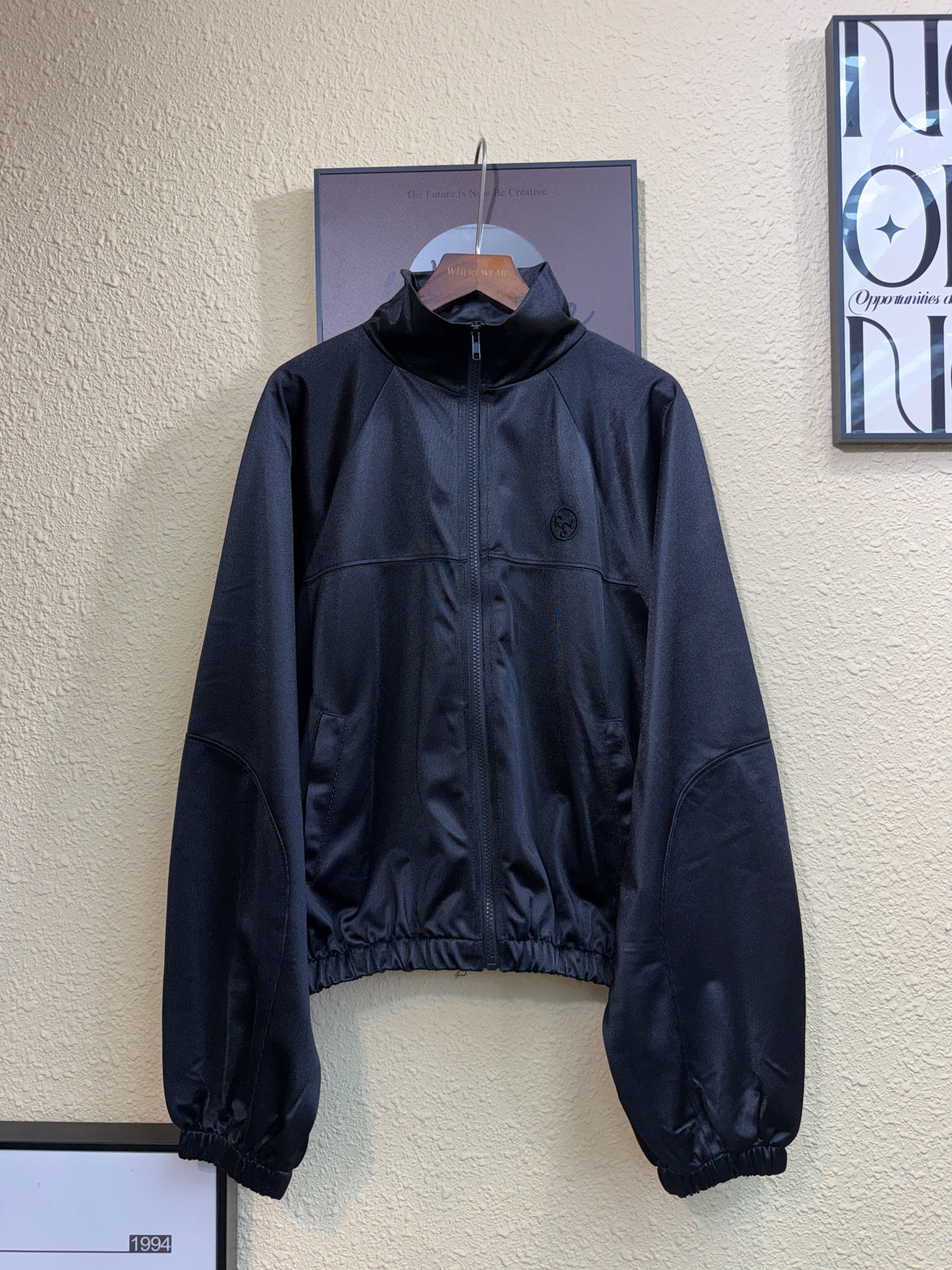 Embroidery logo outer #01005