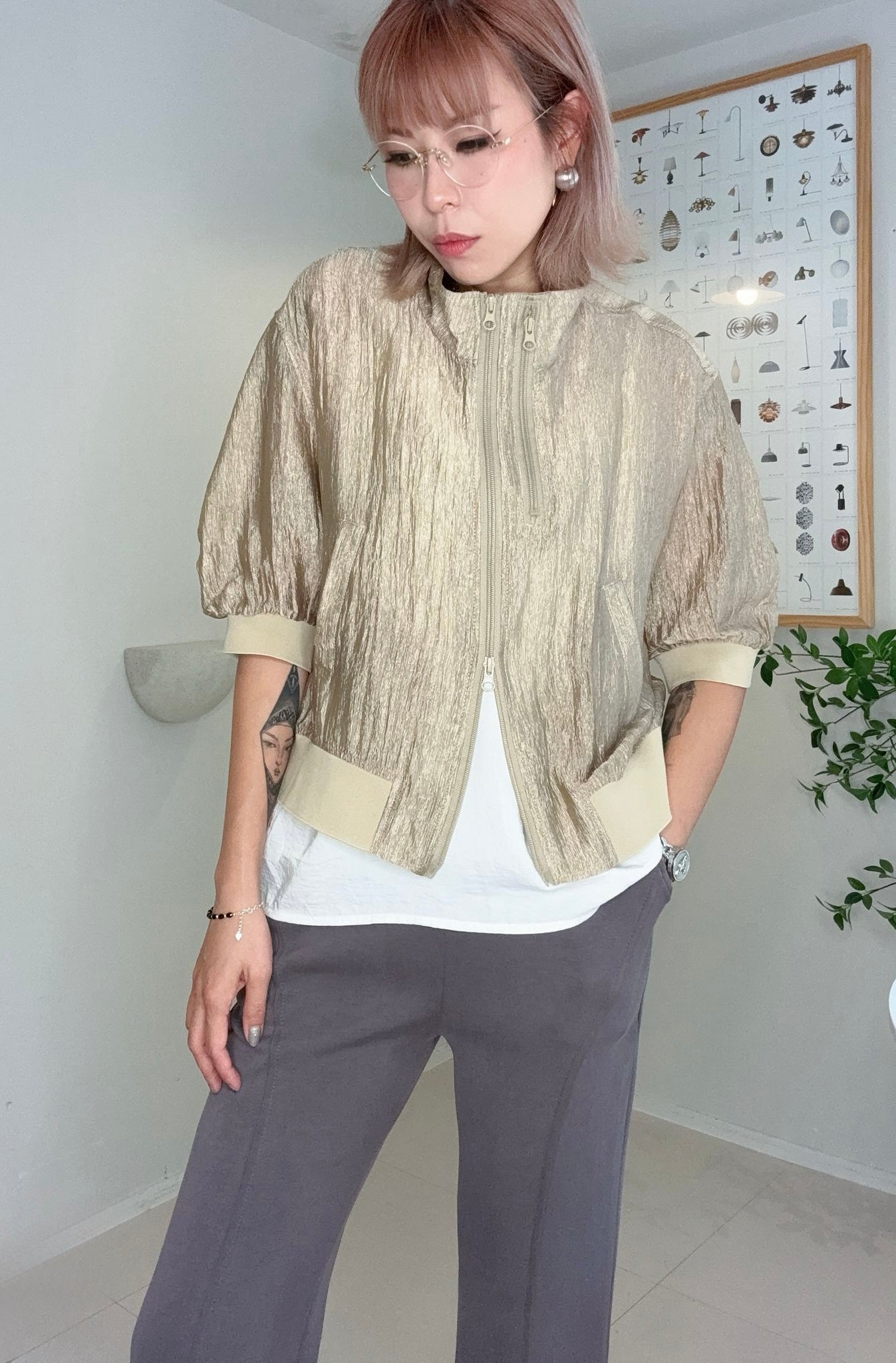 (Promotion -20%)Embossed short outer #00668