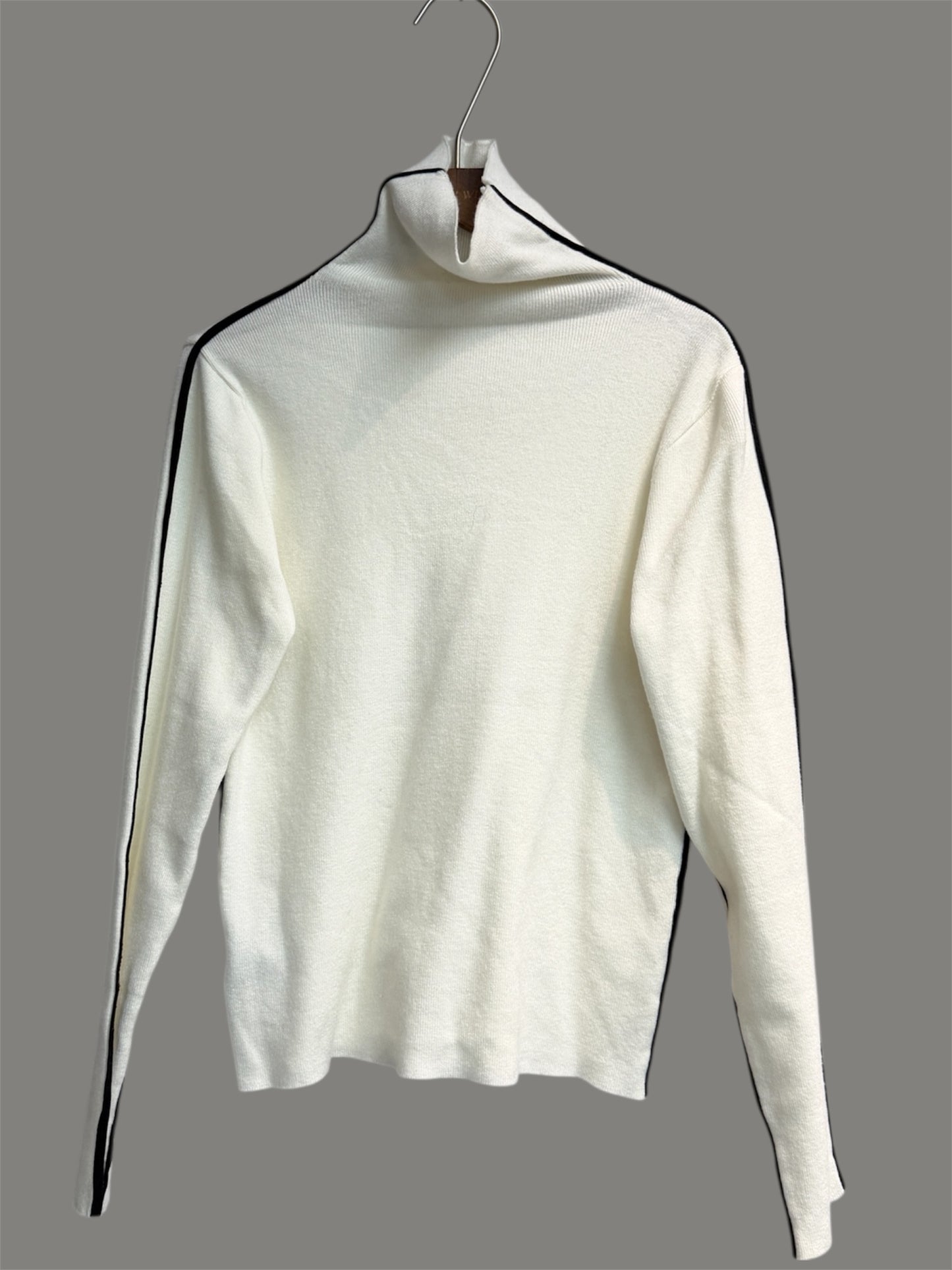 Stand collar side white wool top #00046