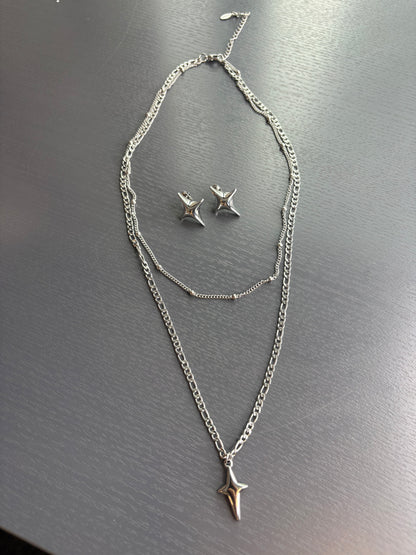 Star shaped two in one necklace