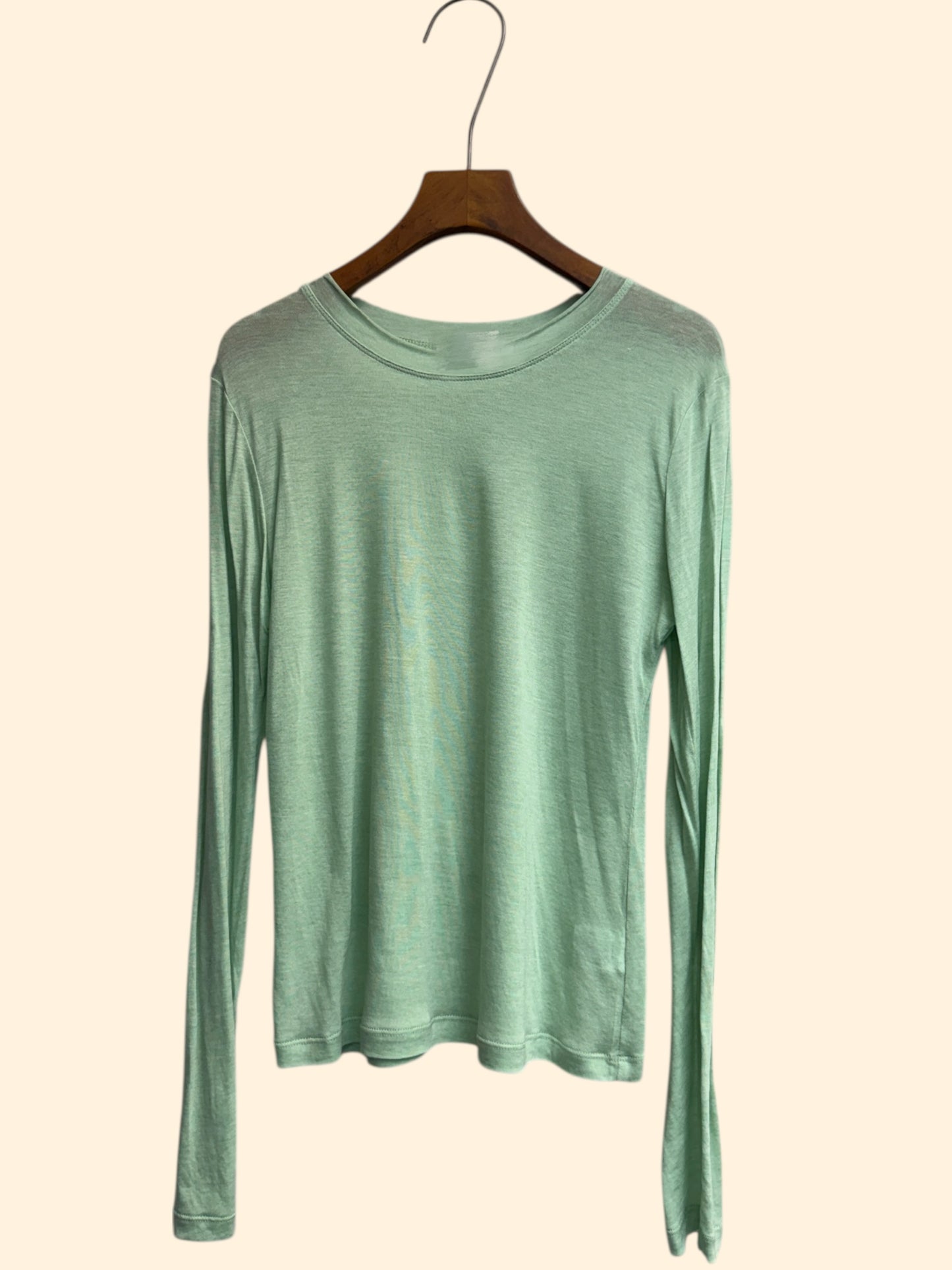 Thin plain base tee