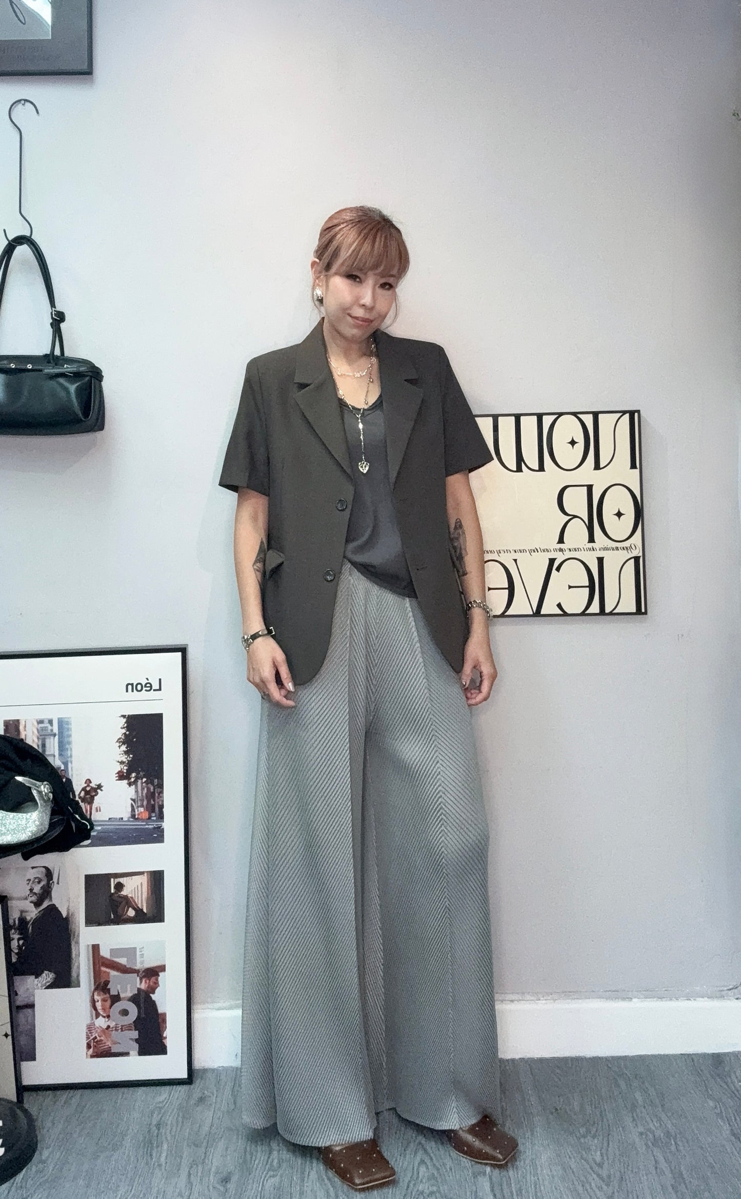Front pockets short sleeves blazer #00710