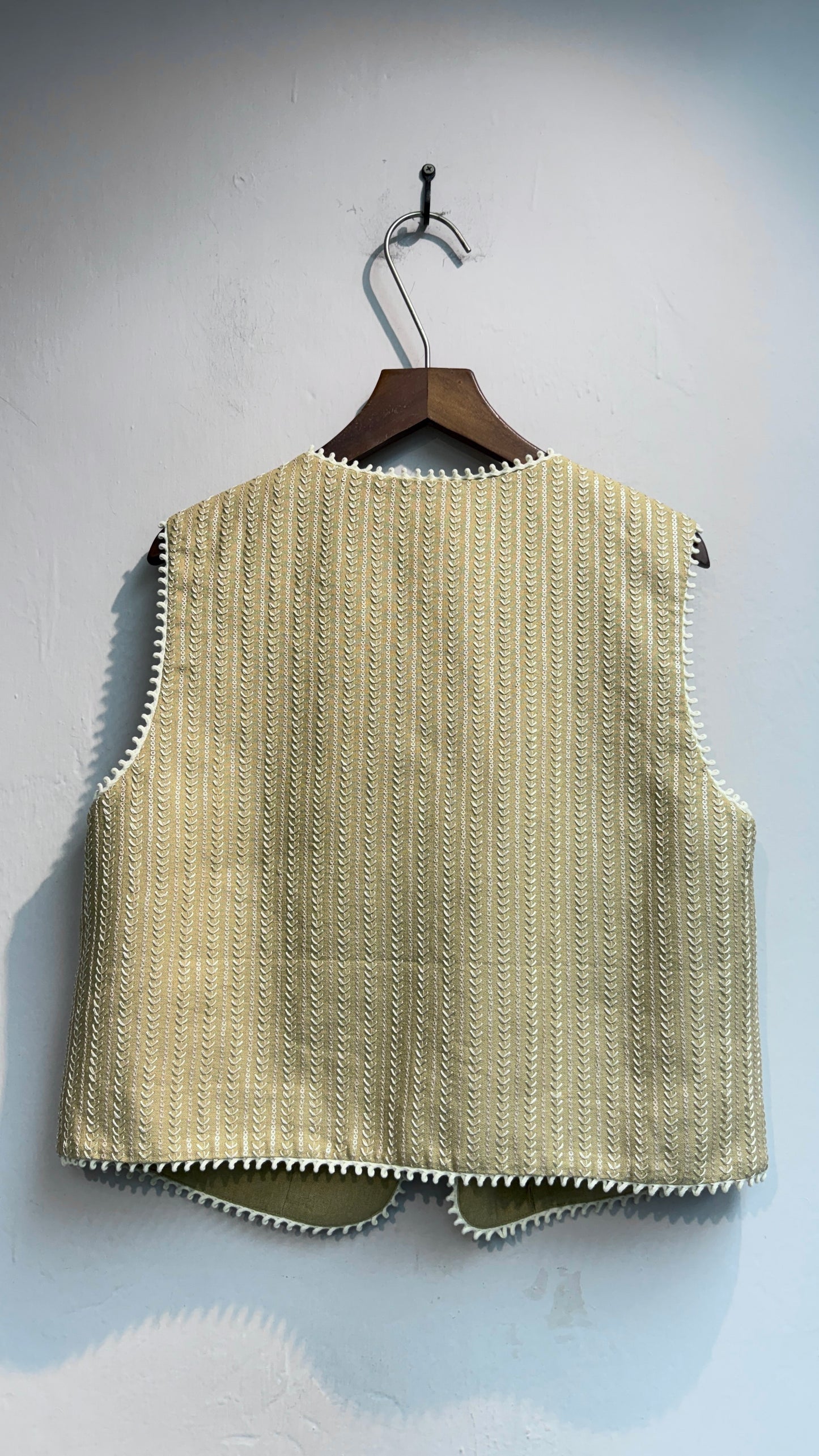 Alphabet embroidery pattern vest outer #00628