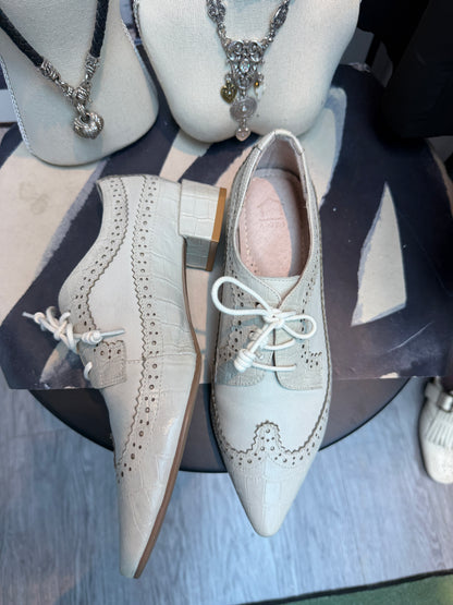 Two tone loafer