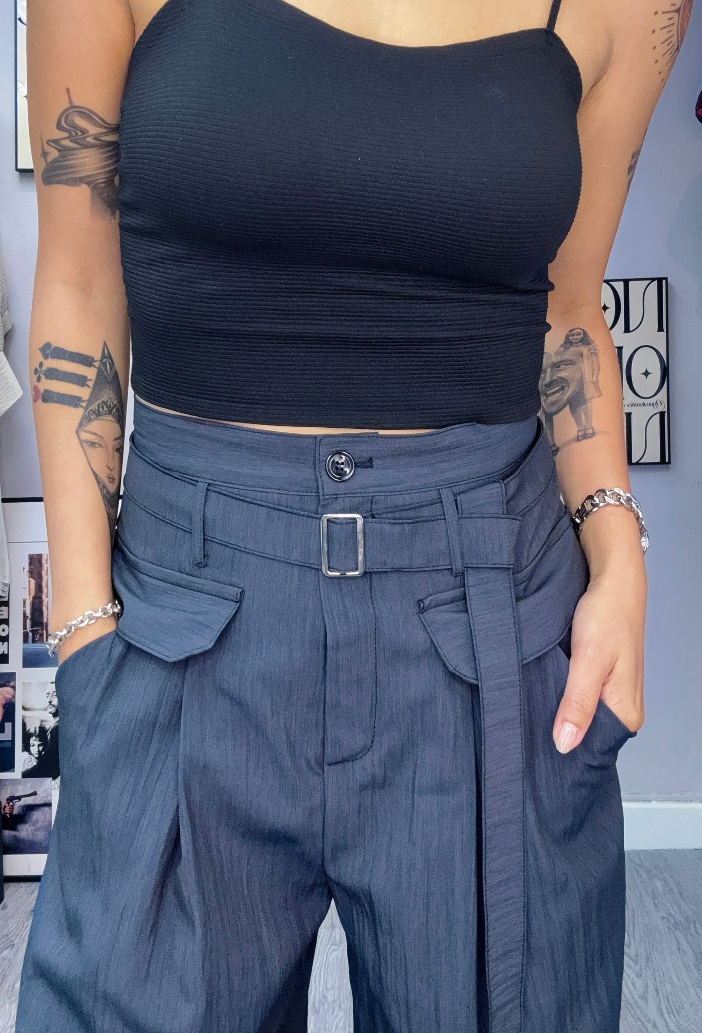 👍🏼Parachute middle waist trousers