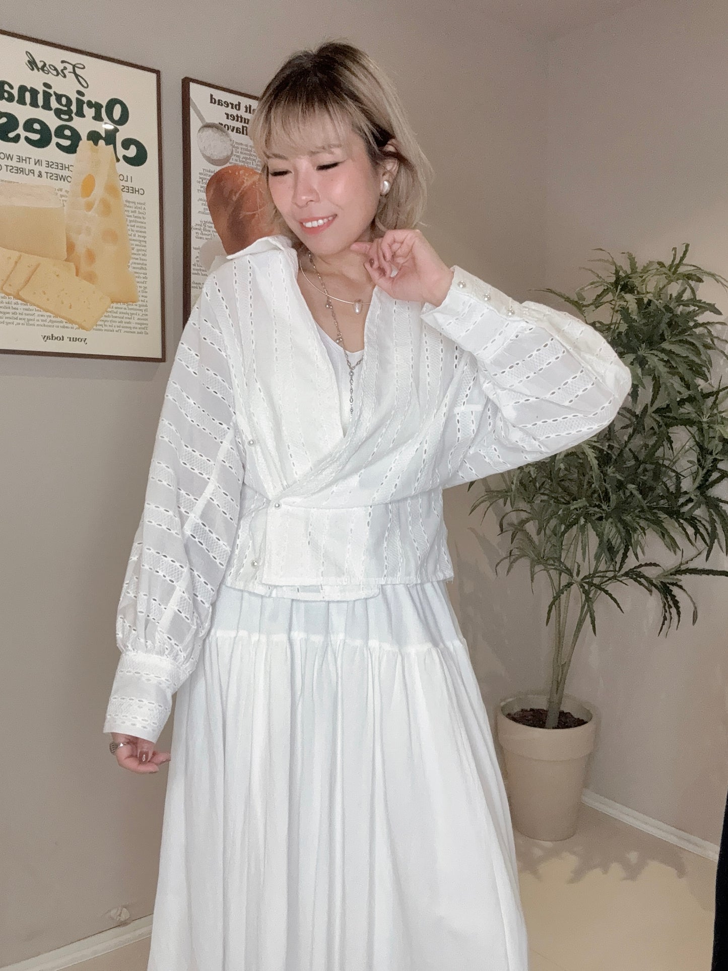 (🏷️-30%）Embroidery cutting shirt #00370
