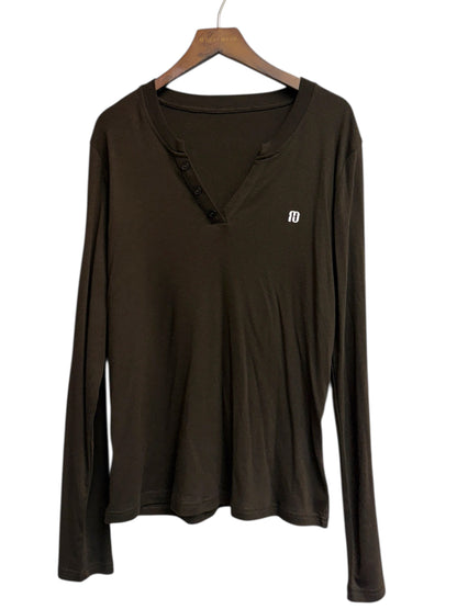 V neck embroidered logo top