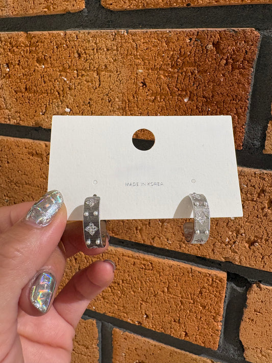 *Special*wide band hoop earrings(fix price)