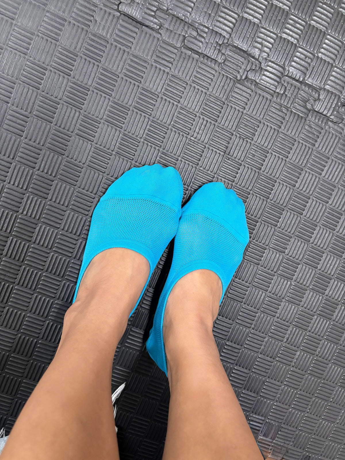 Mesh invisible socks