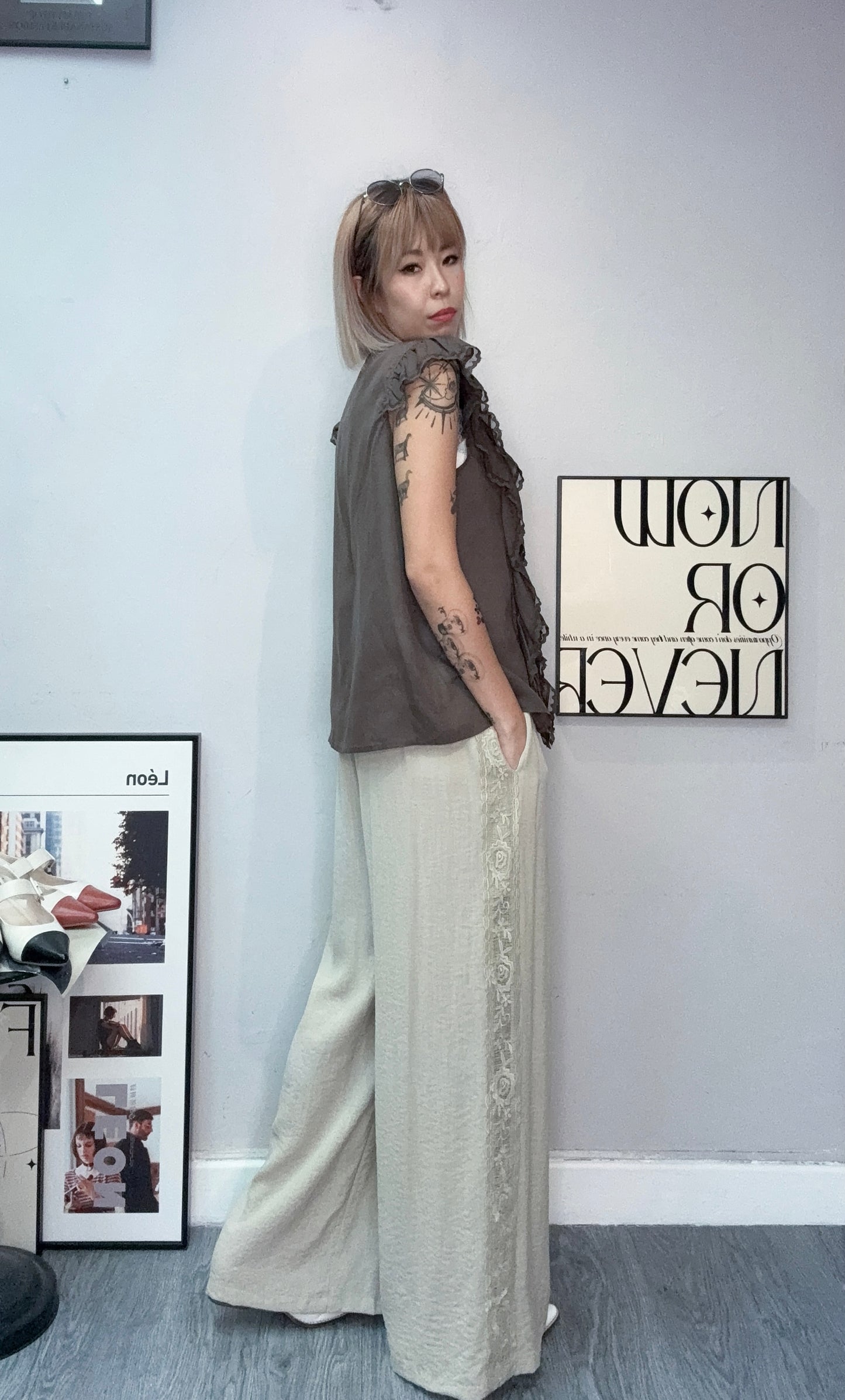 Front ruffles blouse #00771