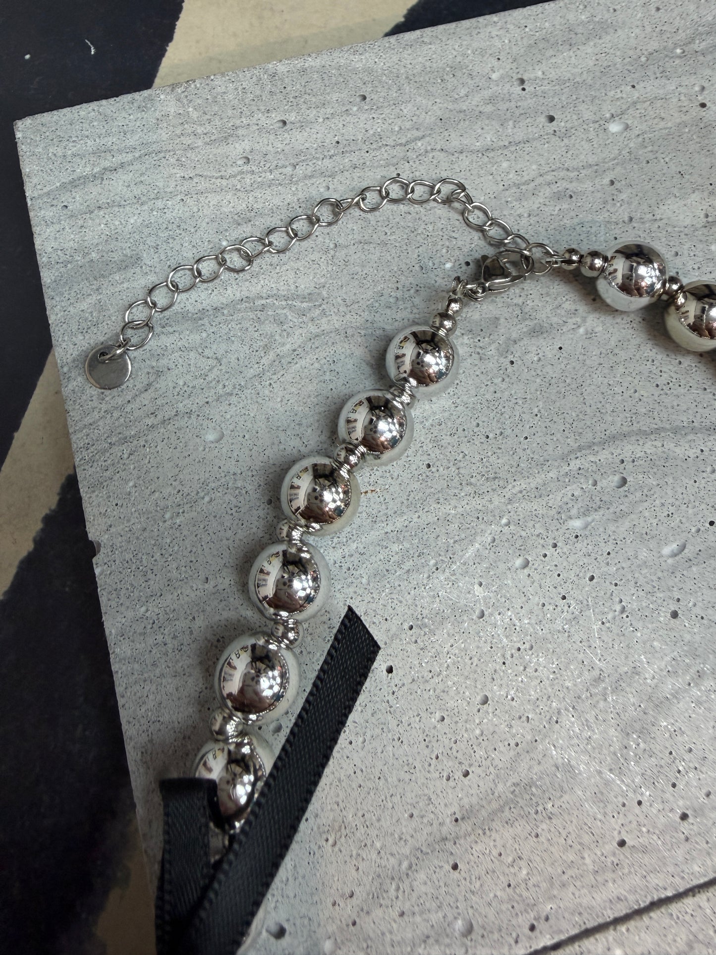 Black ribbon silver beads necklace