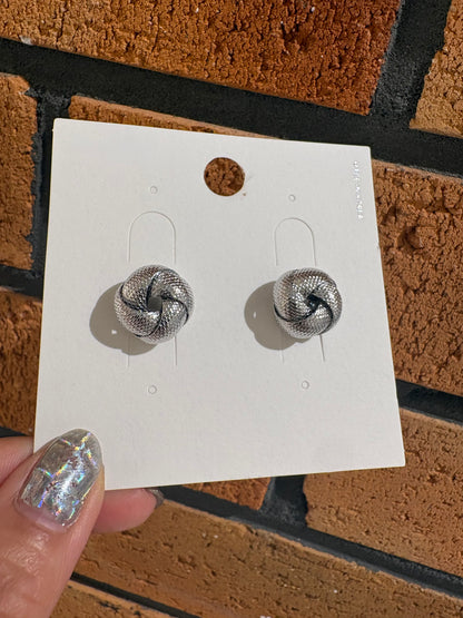 *Special*twist round earrings(fix price)