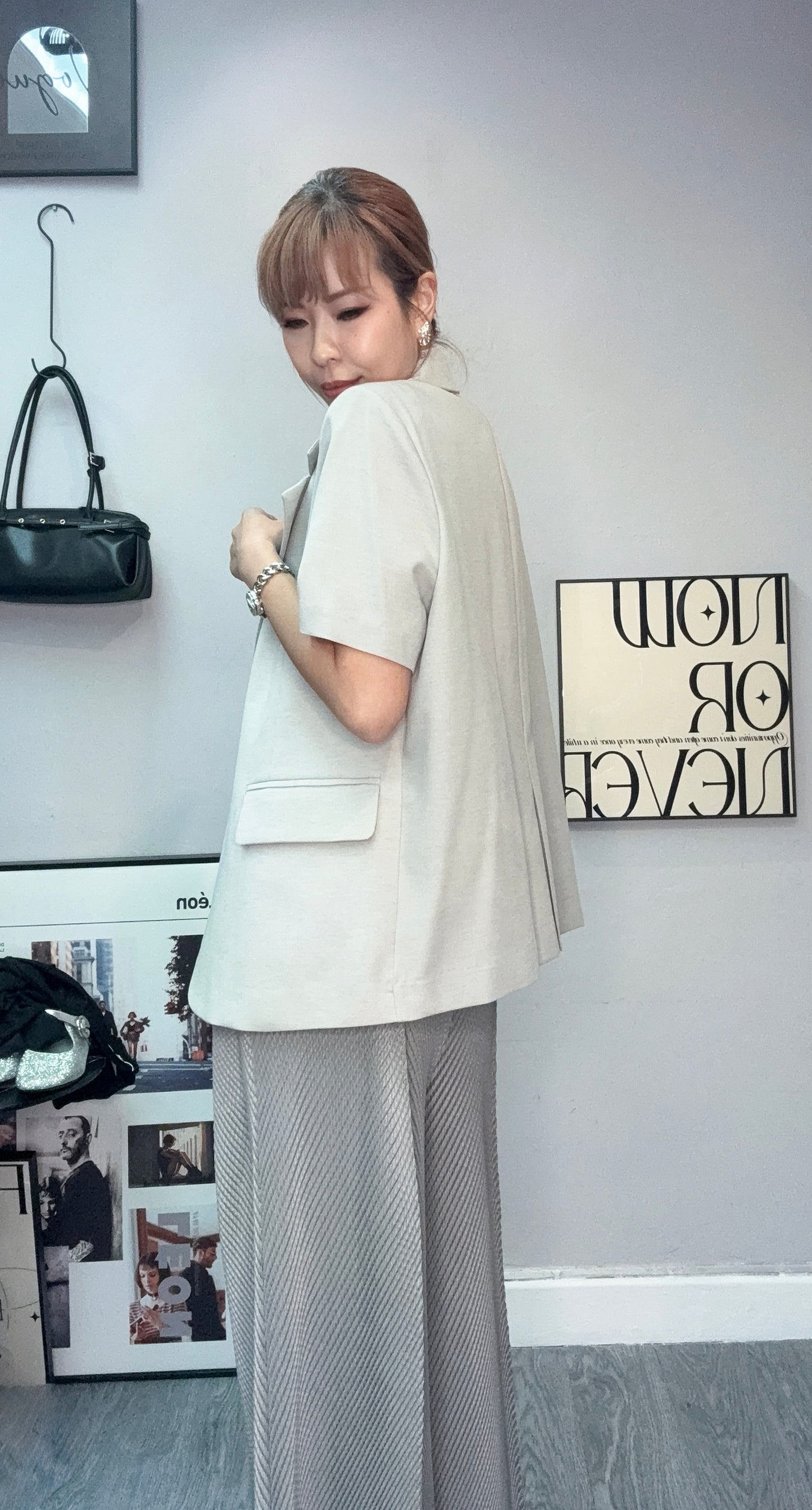 Front pockets short sleeves blazer #00710