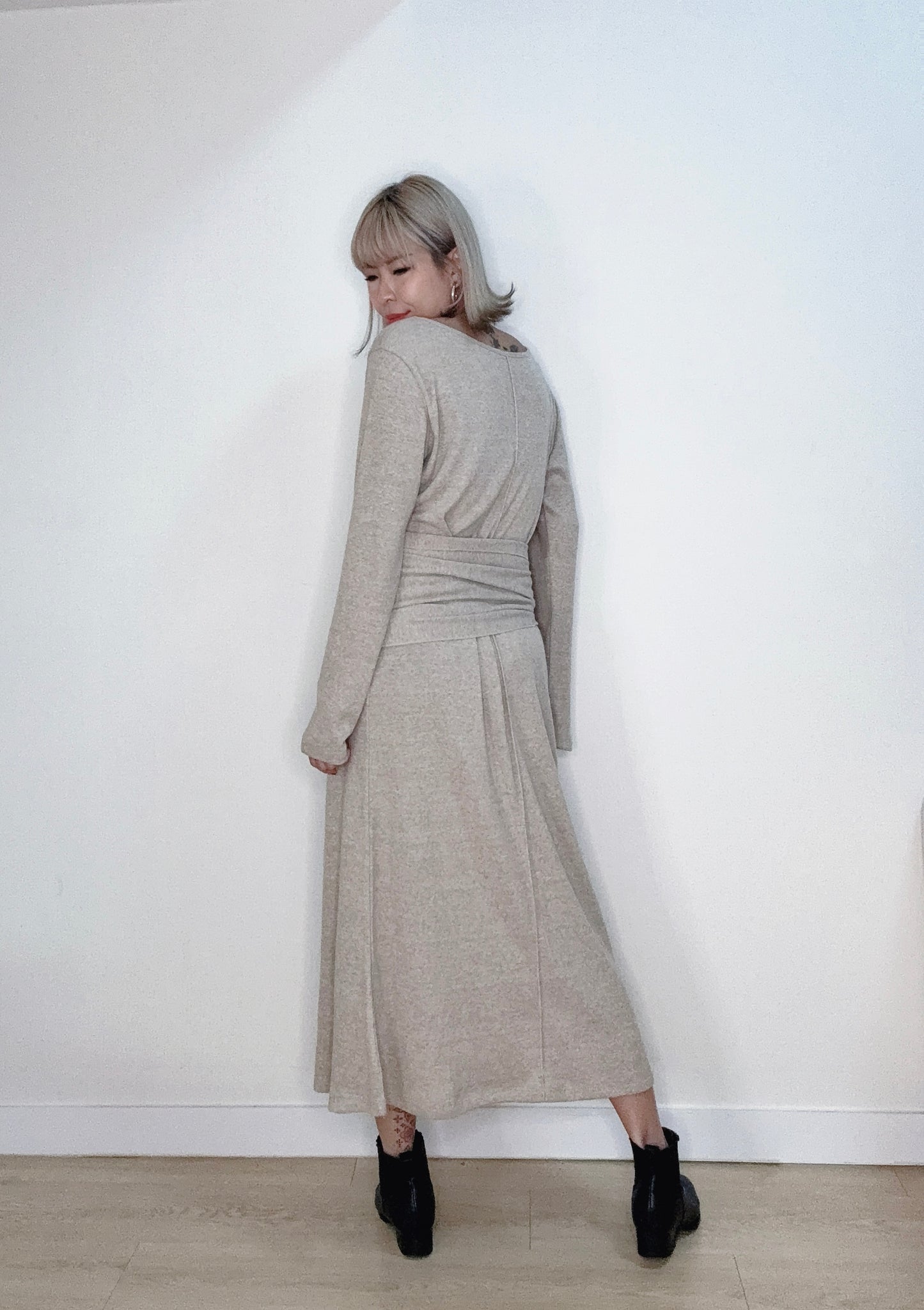 Front and back knitted dress (with scarf) #00157