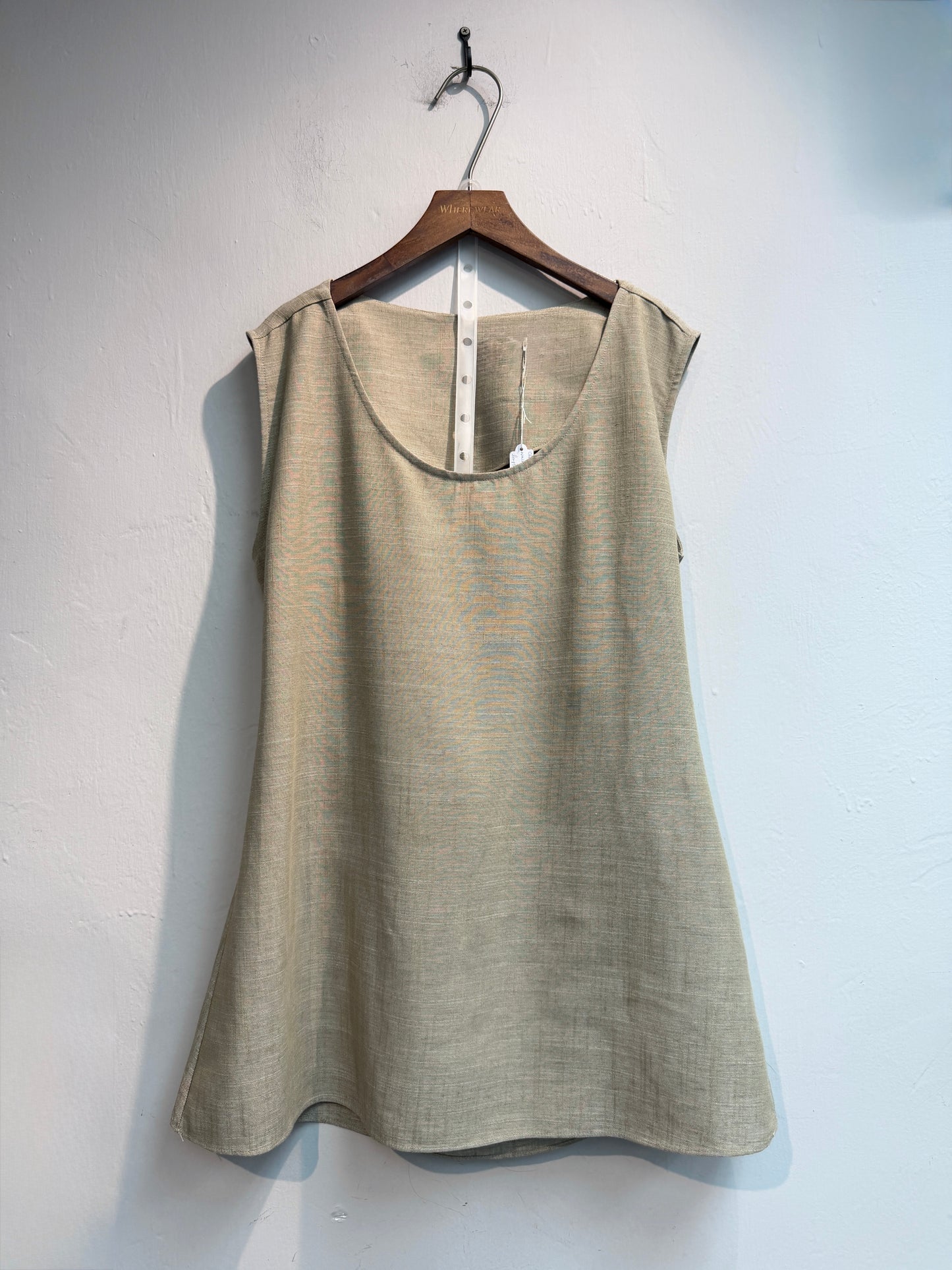 Back cut out tank top #00751