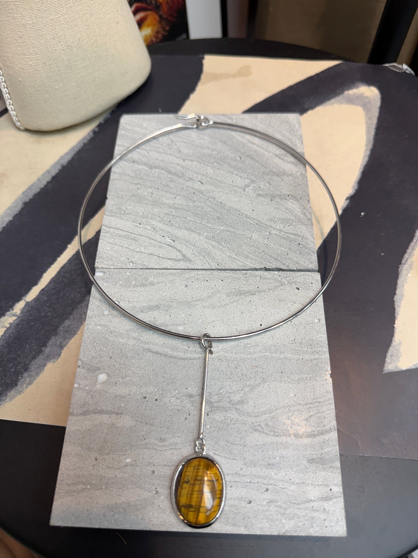 Big pendant neck ring