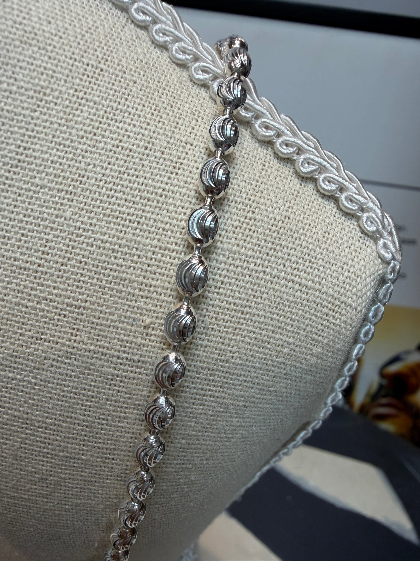 👍🏻Mini ball shaped thai silver necklace