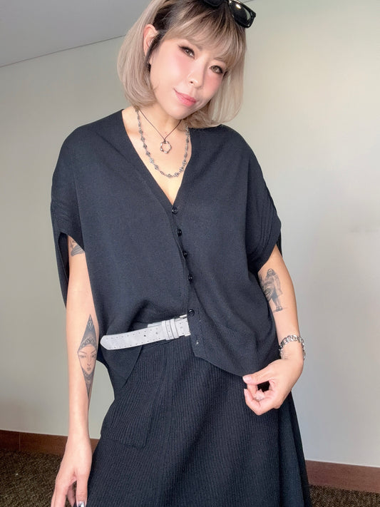 Batwing sleeves knit cardigan #00513