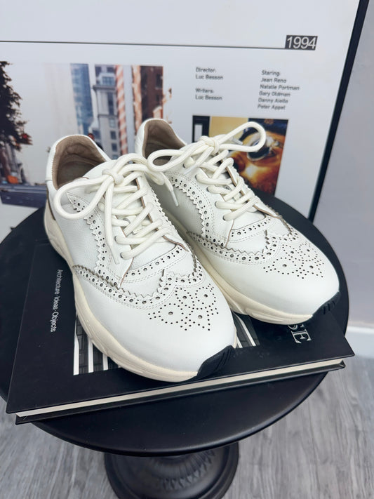 Calfskin leather sneakers